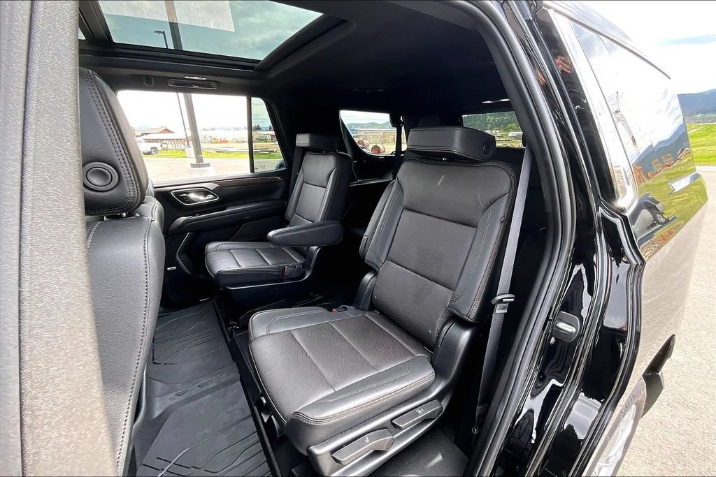 Used 2024 Chevrolet Tahoe High Country AWD/4WD image 26