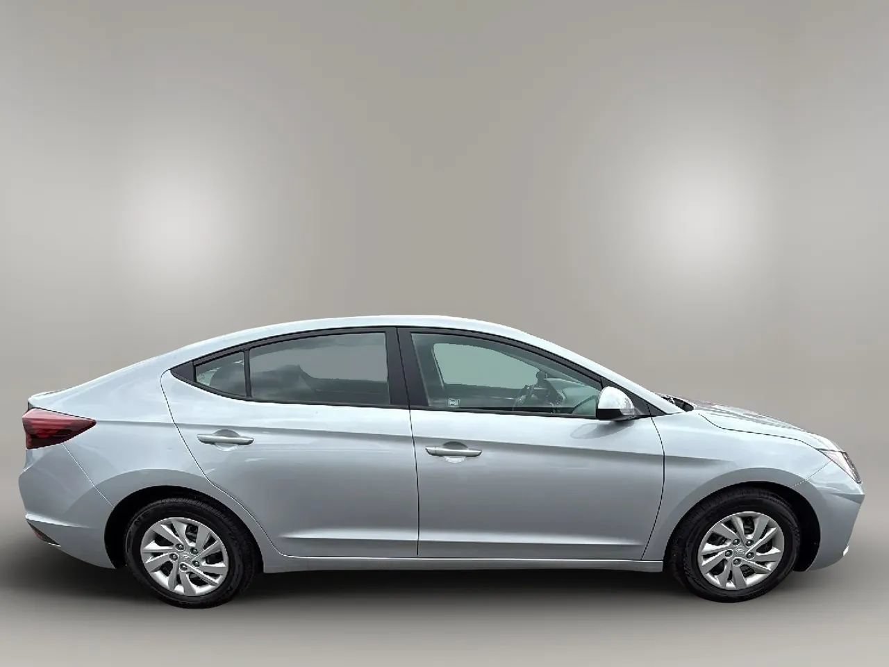 Used 2020 Hyundai Elantra SE w/ Cargo Package (C1) FWD image 6