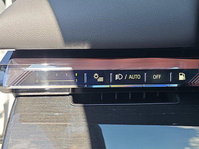 New 2026 BMW 550e xDrive w/ Executive Package image 26