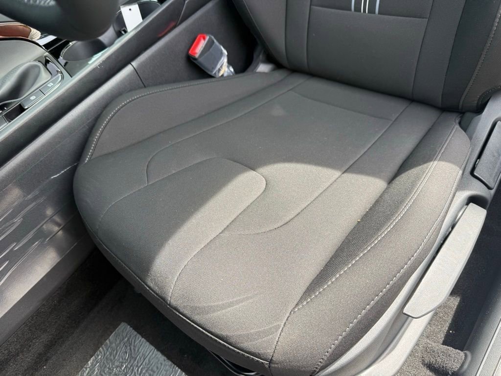 Certified 2024 Hyundai Elantra SEL w/ Convenience Package FWD image 23