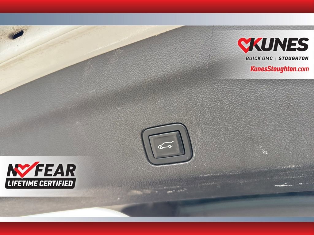 Used 2021 GMC Yukon XL SLT w/ SLT Luxury Package image 20