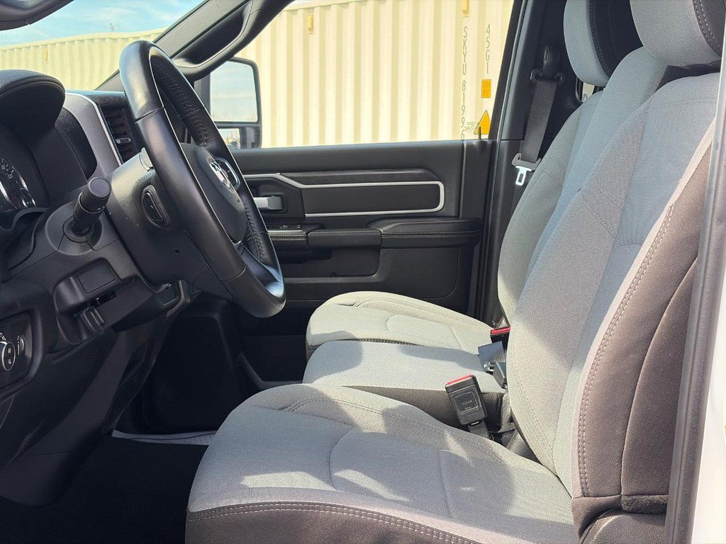 Used 2024 RAM 2500 Big Horn w/ Bed Utility Group image 18