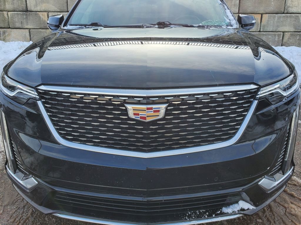 Used 2023 Cadillac XT6 Premium Luxury image 10