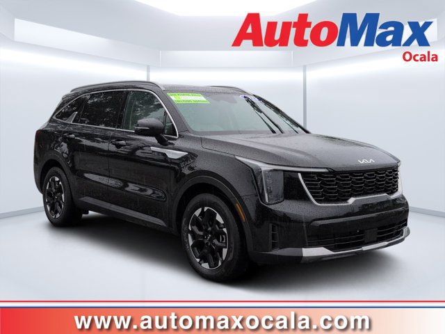 Used 2024 Kia Sorento S w/ Panoramic Sunroof Package