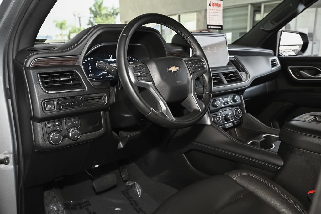 Used 2024 Chevrolet Suburban LT AWD/4WD image 19