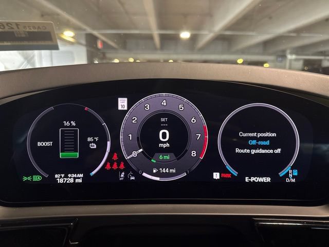 Used 2025 Porsche Cayenne S AWD/4WD image 19