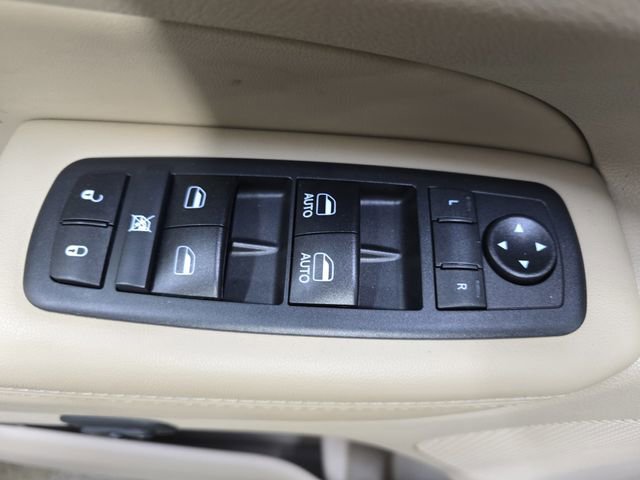 Used 2019 Jeep Grand Cherokee Limited w/ Trailer Tow Group IV image 30