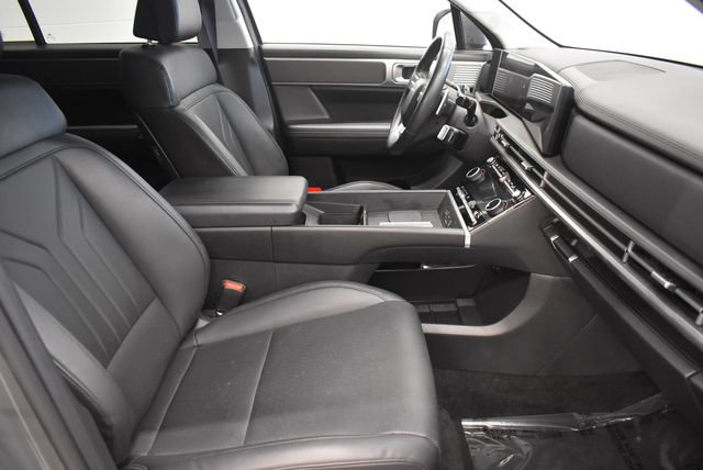 Used 2025 Hyundai Santa Fe SEL AWD/4WD image 19