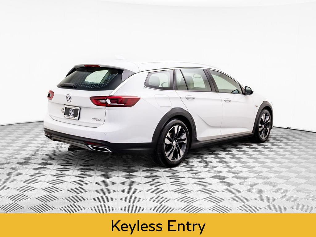 Used 2019 Buick Regal Essence w/ Driver Confidence Package I image 5