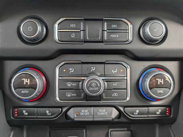 Used 2022 Chevrolet Tahoe RST w/ Luxury Package image 27