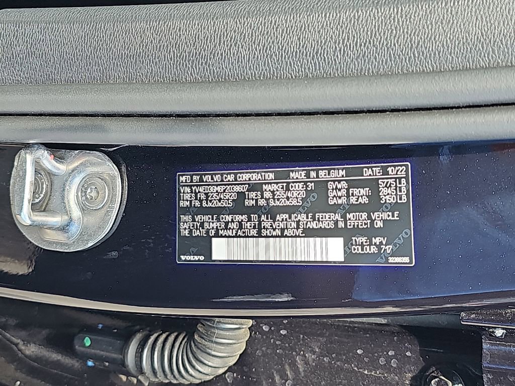 Used 2023 Volvo C40 P8 Recharge Ultimate image 39