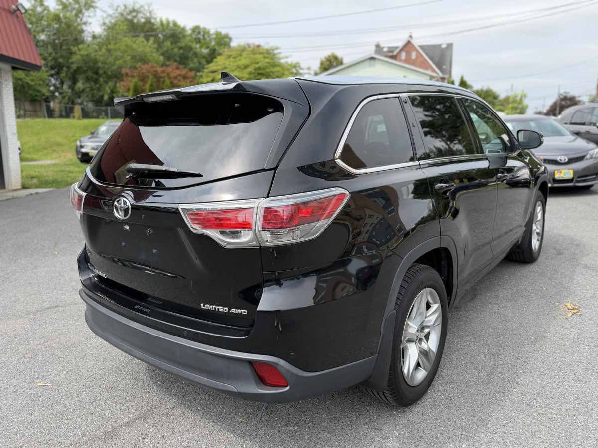Used 2016 Toyota Highlander Limited AWD/4WD image 7