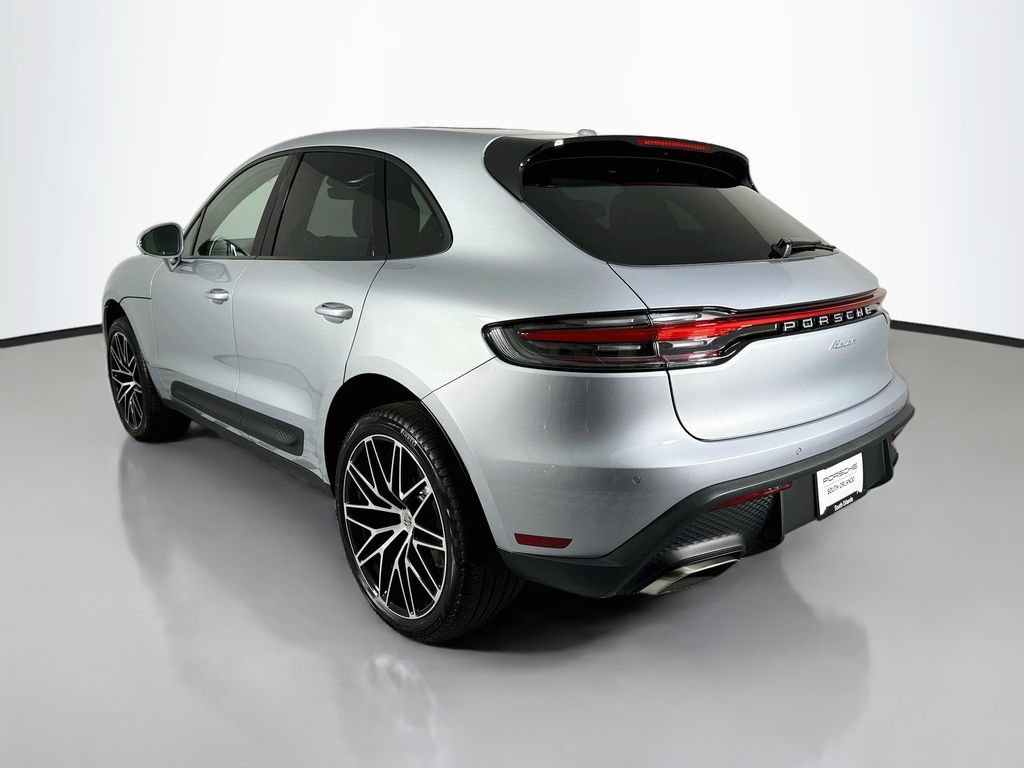New 2026 Porsche Macan AWD/4WD image 3