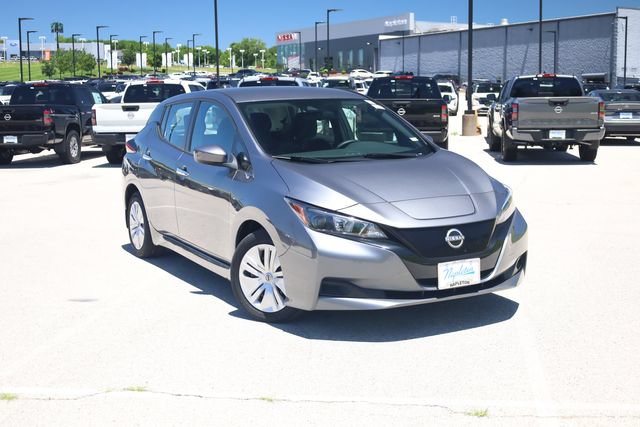 Certified 2025 Nissan Leaf S FWD image 2