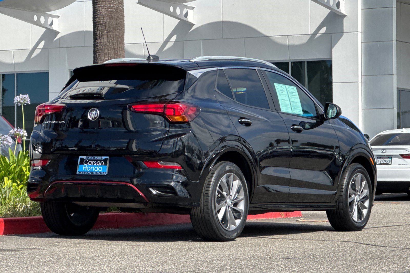 Used 2023 Buick Encore GX Select w/ Sport Touring Package FWD image 9