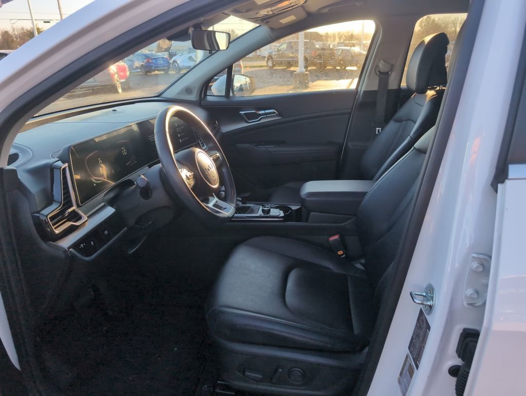 Used 2023 Kia Sportage EX image 13