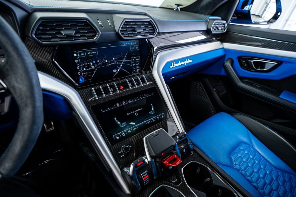 Used 2020 Lamborghini Urus image 49