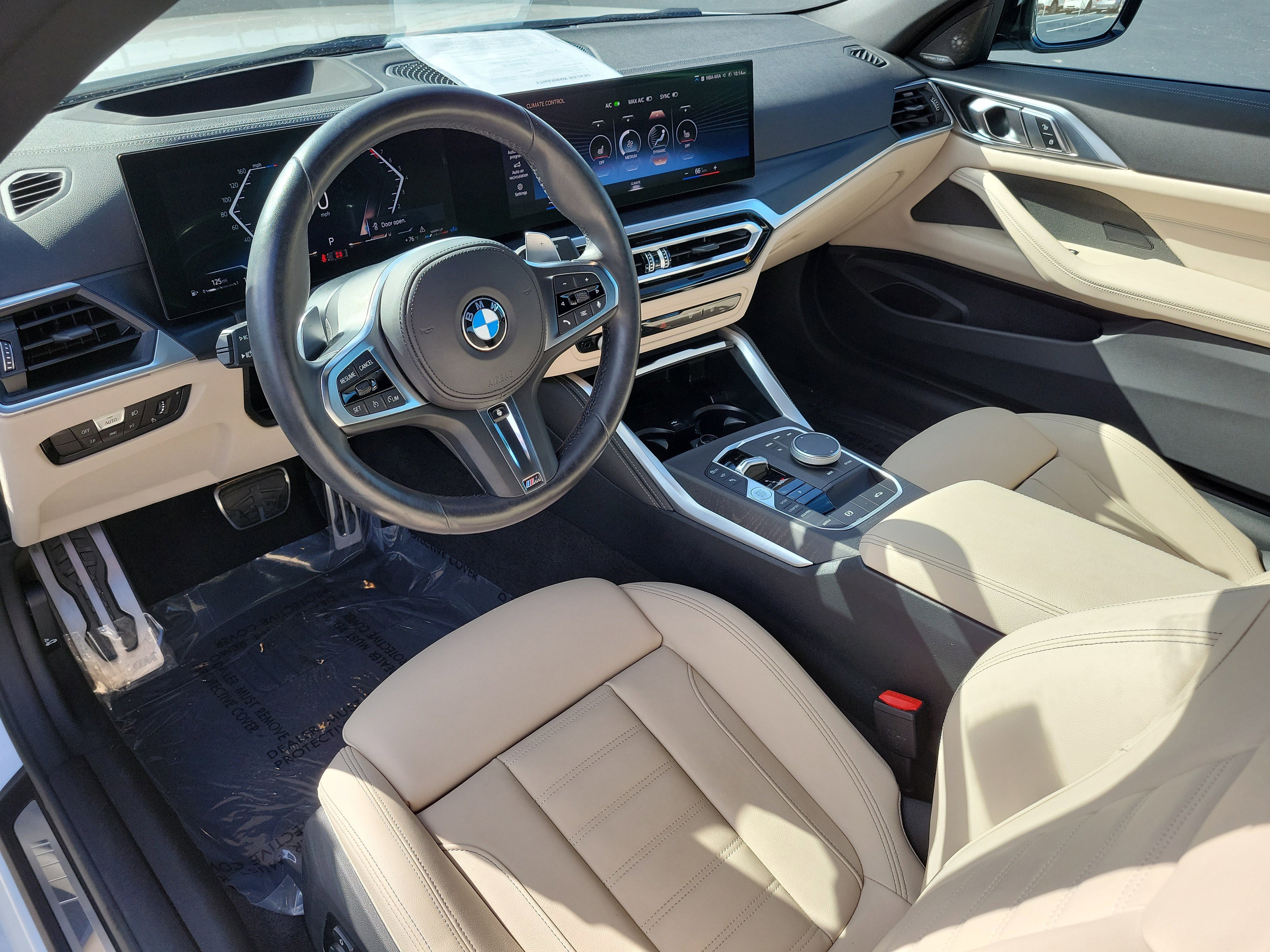 Used 2024 BMW M440i Convertible w/ Premium Package image 20