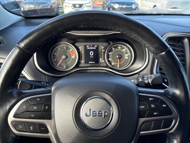 Used 2020 Jeep Cherokee Latitude Plus w/ Cold Weather Group image 19