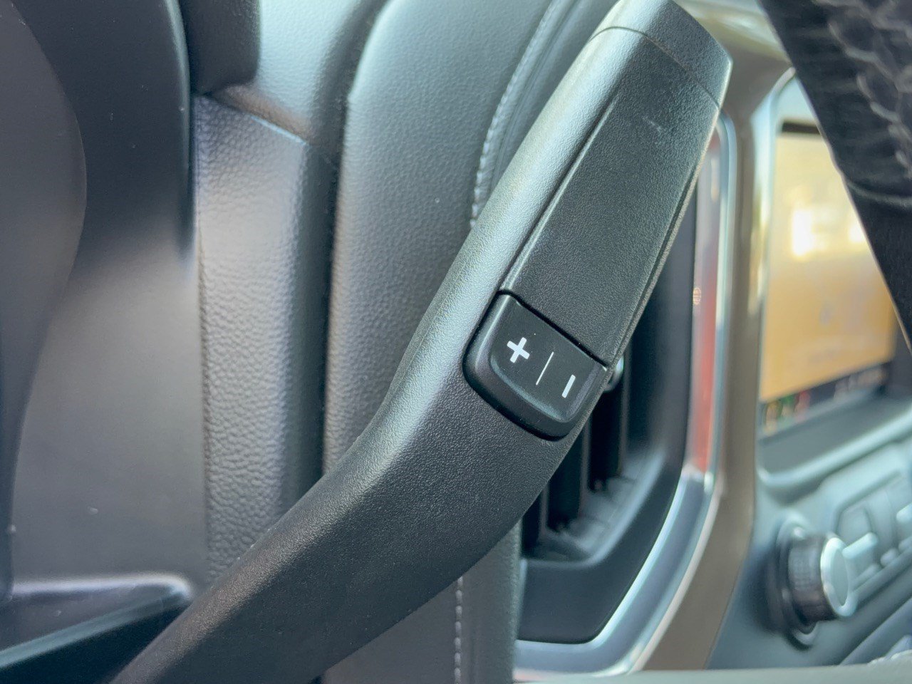 Certified 2019 Chevrolet Silverado 1500 High Country w/ High Country Premium Package AWD/4WD image 21