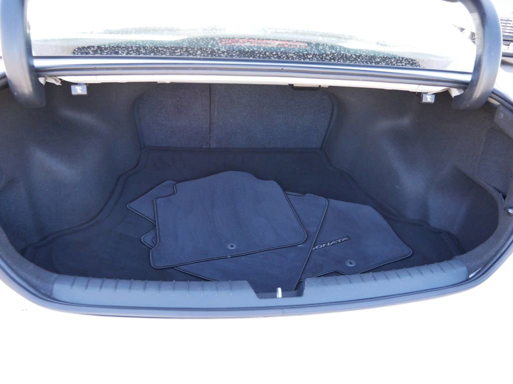 Used 2017 Hyundai Sonata Sport w/ Value Edition Package 02 FWD image 14