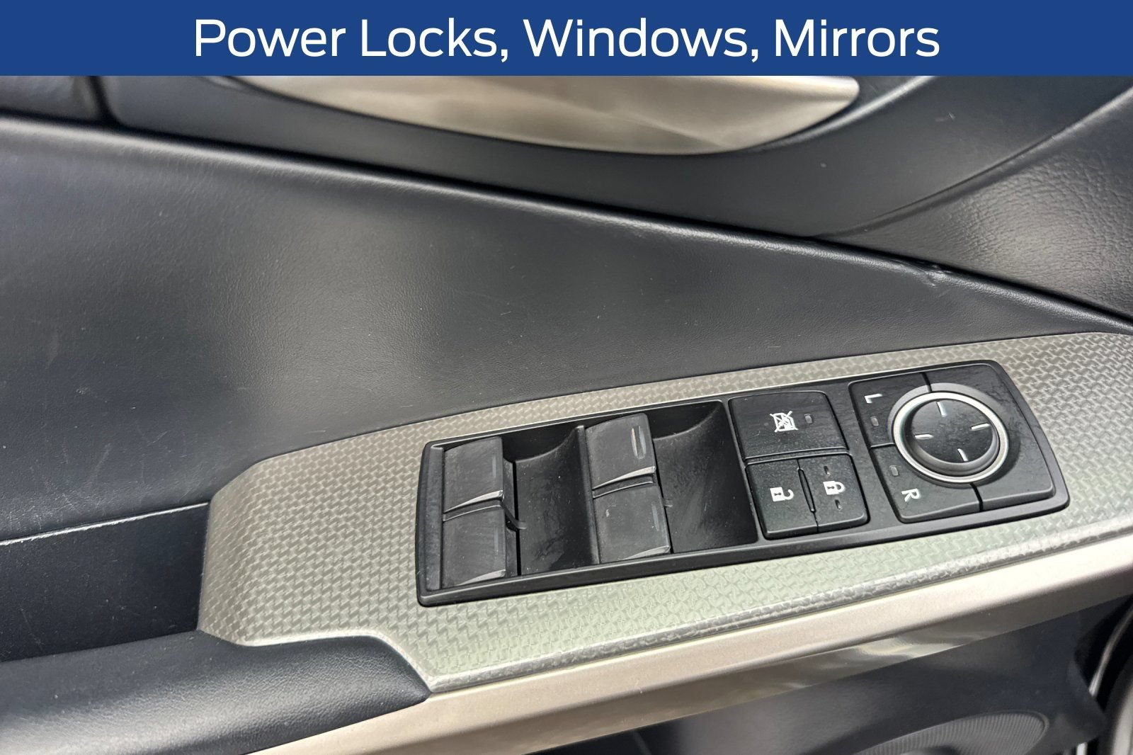 Used 2017 Lexus IS 350 F Sport RWD image 13