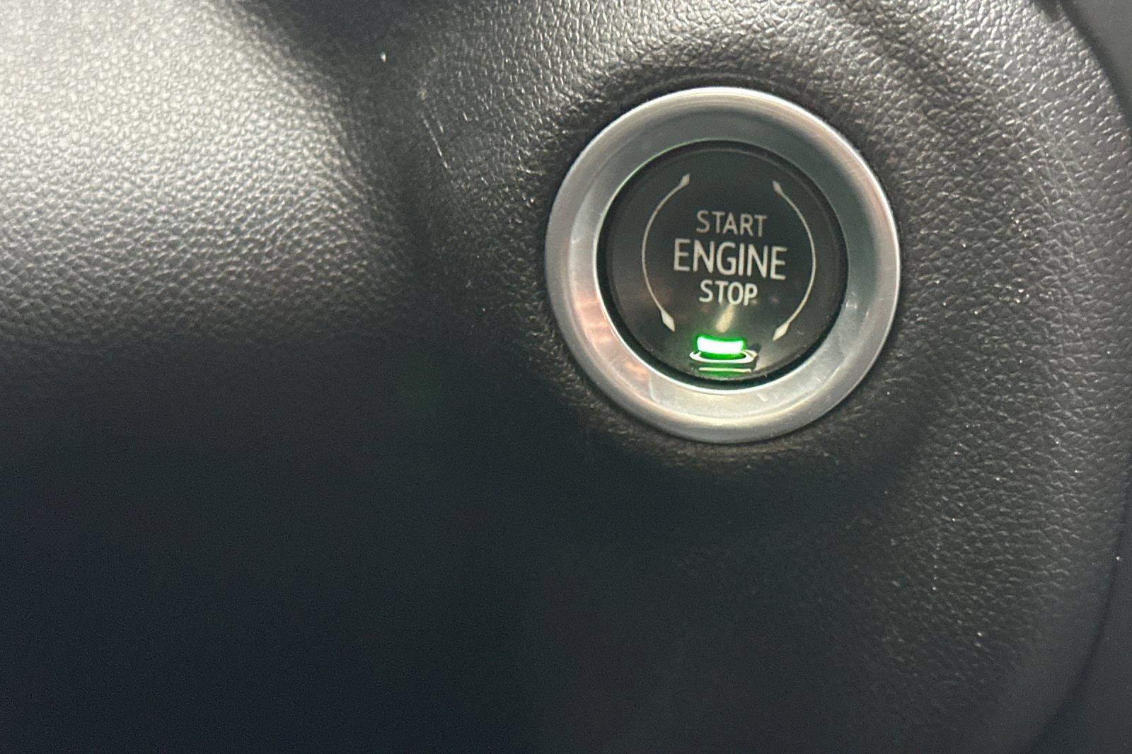 Certified 2022 Chevrolet Silverado 2500 LTZ w/ LTZ Plus Package image 28