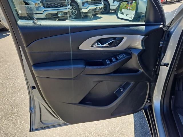 Used 2023 Chevrolet Traverse LT FWD image 21