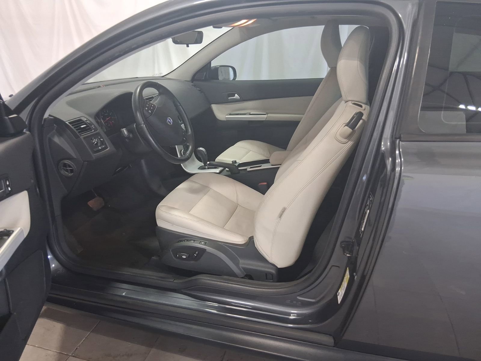 Used 2013 Volvo C30 T5 image 14