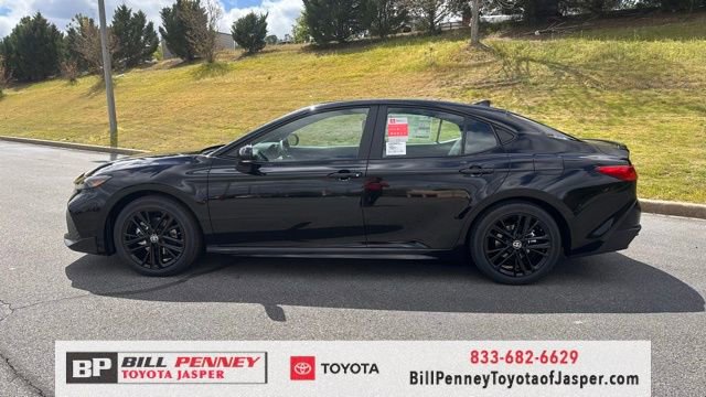 New 2026 Toyota Camry SE image 2