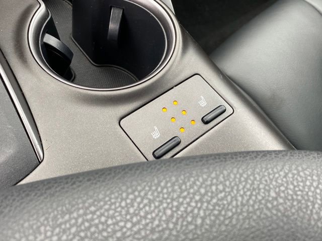 Used 2023 Toyota Camry SE image 11