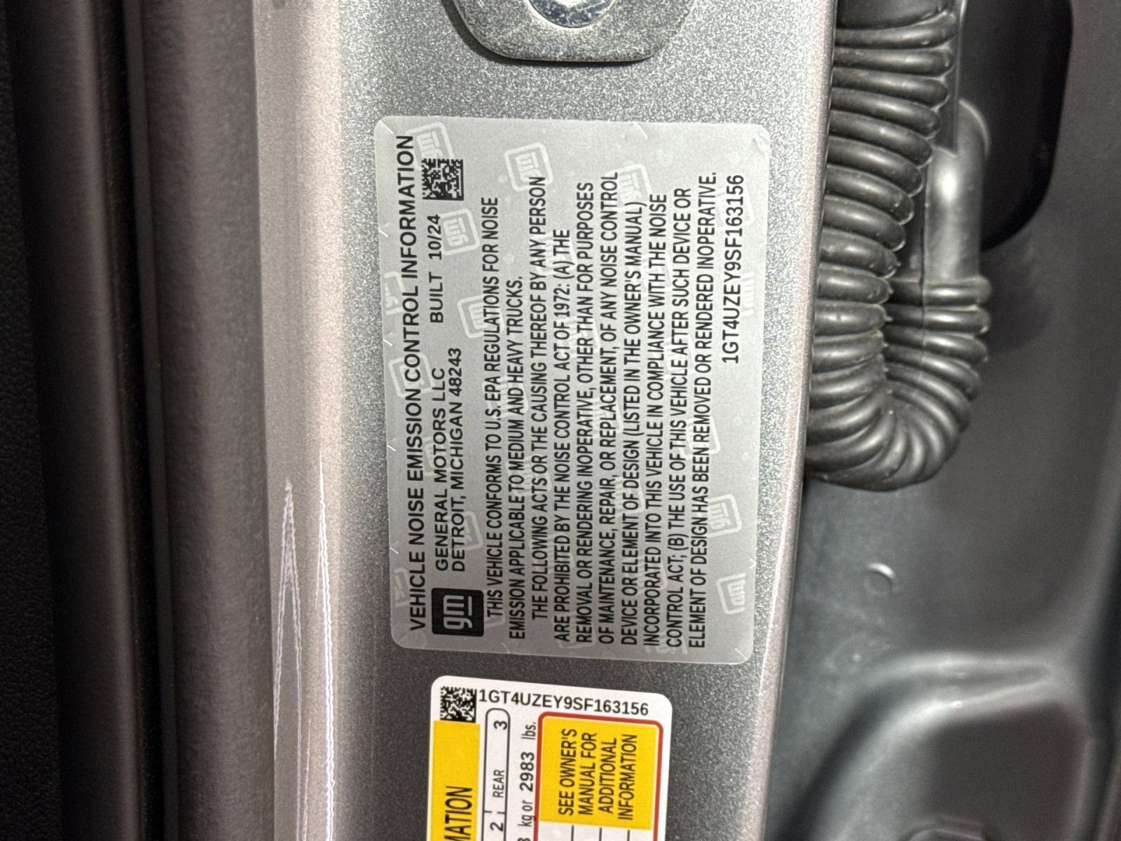 Used 2025 GMC Sierra 2500 AT4X AWD/4WD image 30