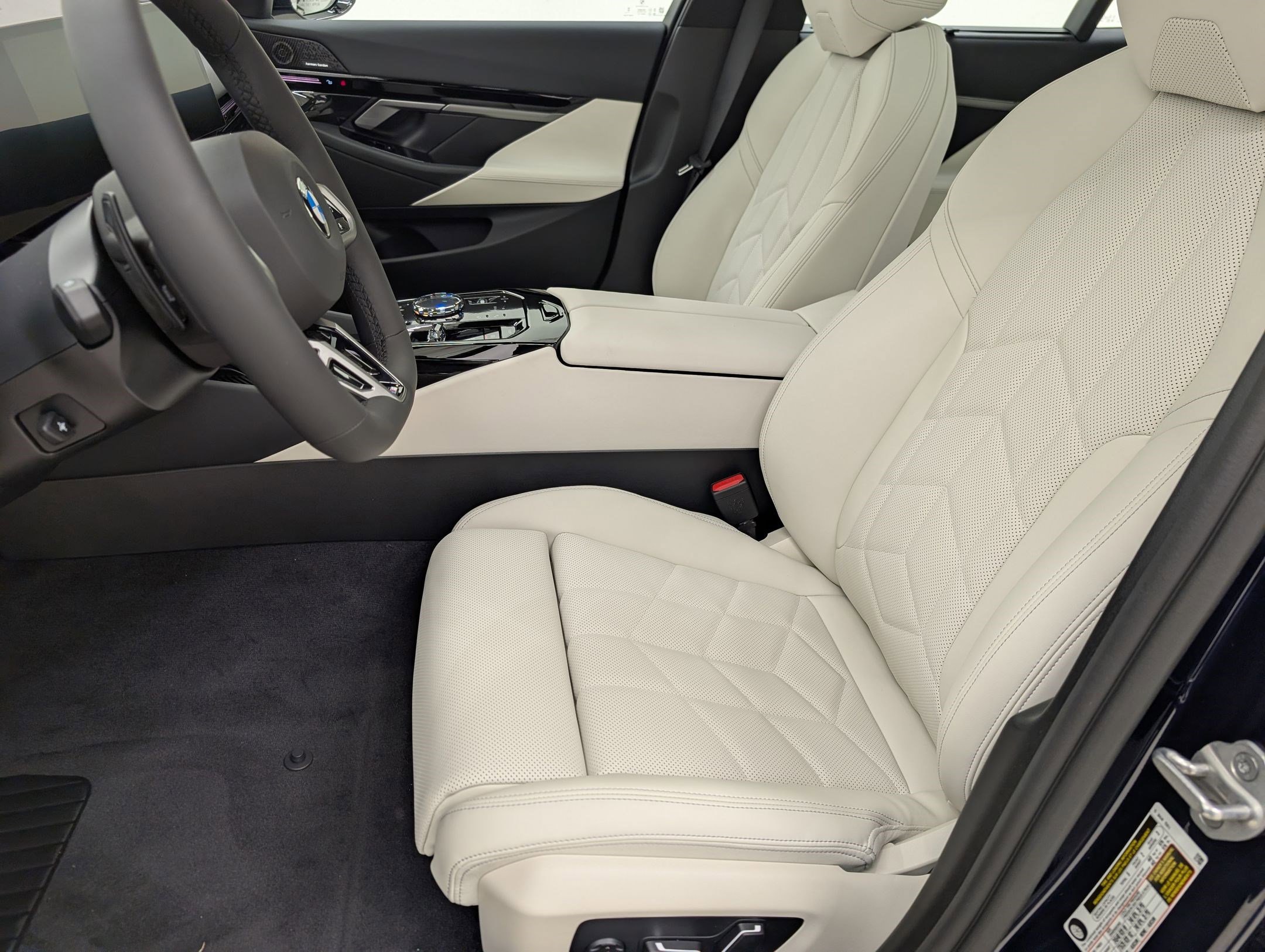 New 2026 BMW 530i w/ Executive Package RWD image 5