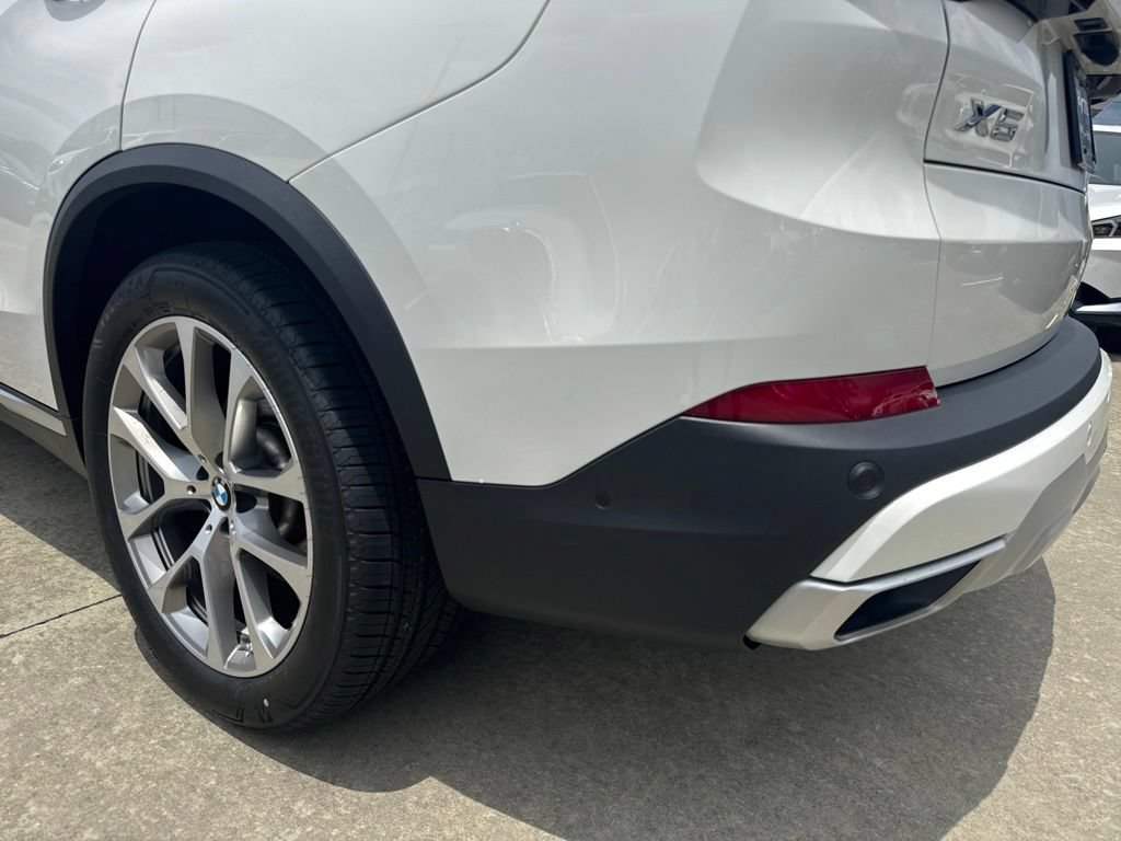 Used 2022 BMW X5 sDrive40i w/ Premium Package RWD image 11