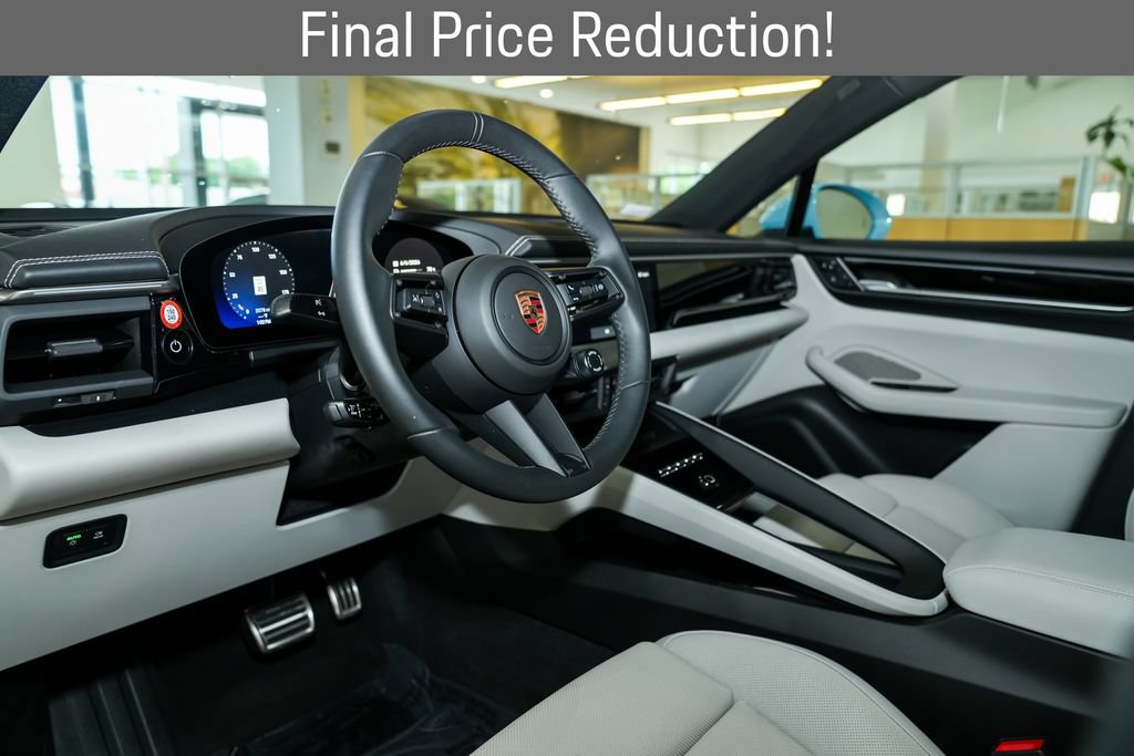 Used 2025 Porsche Macan 4S Electric AWD/4WD image 2