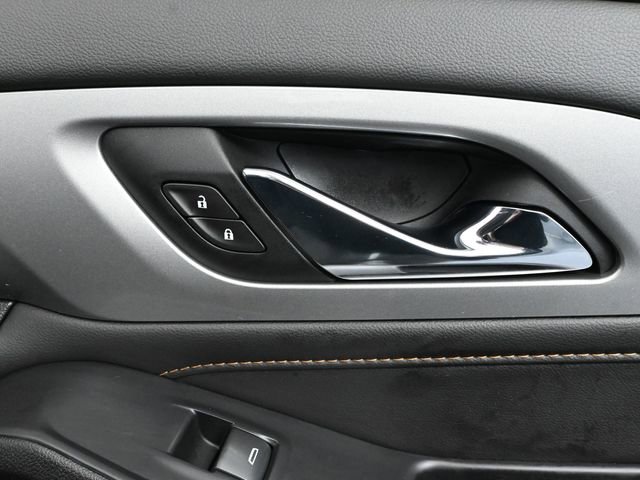 Used 2021 Chevrolet Traverse LT image 50