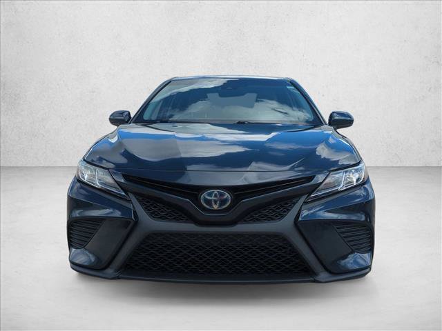 Used 2018 Toyota Camry SE FWD image 2