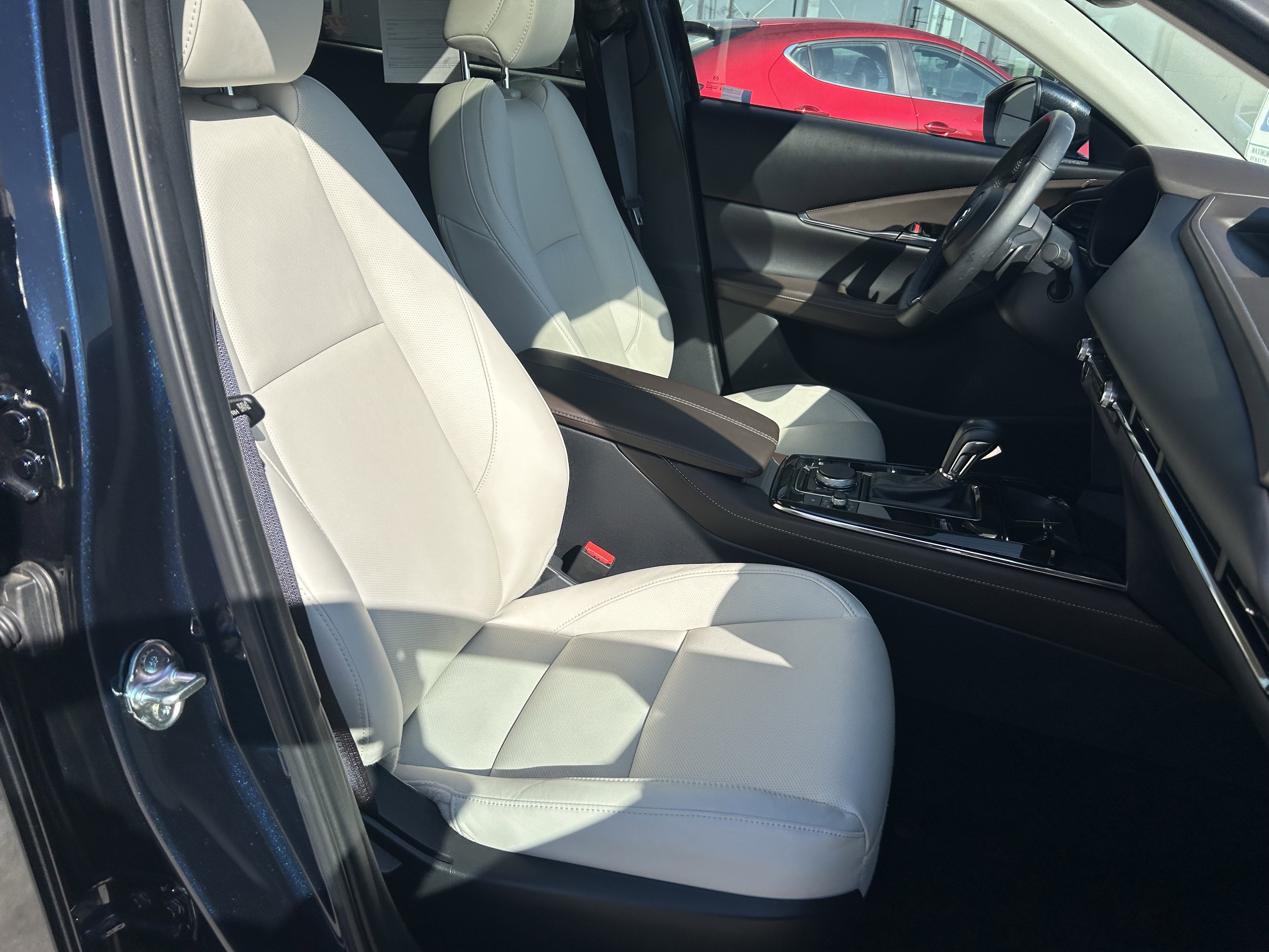 Certified 2025 MAZDA CX-30 2.5 Turbo w/ Premium Package image 27