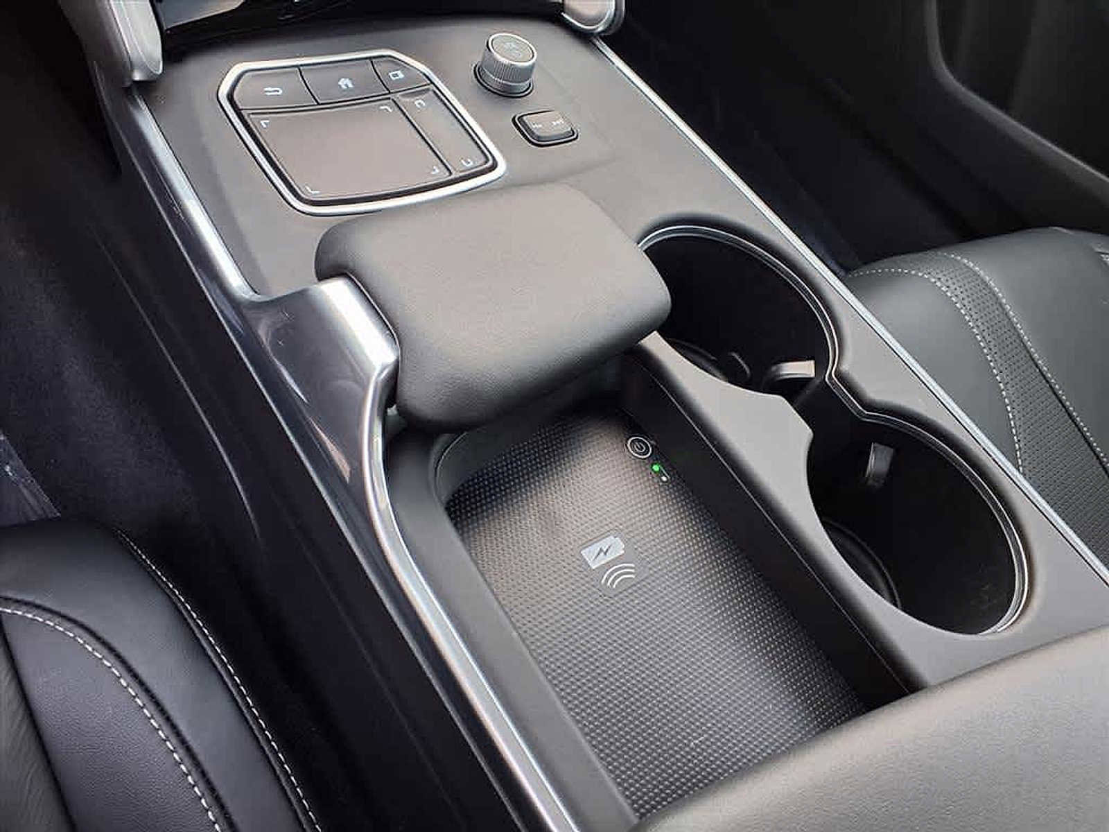 Certified 2025 Acura TLX w/ Technology Package image 11