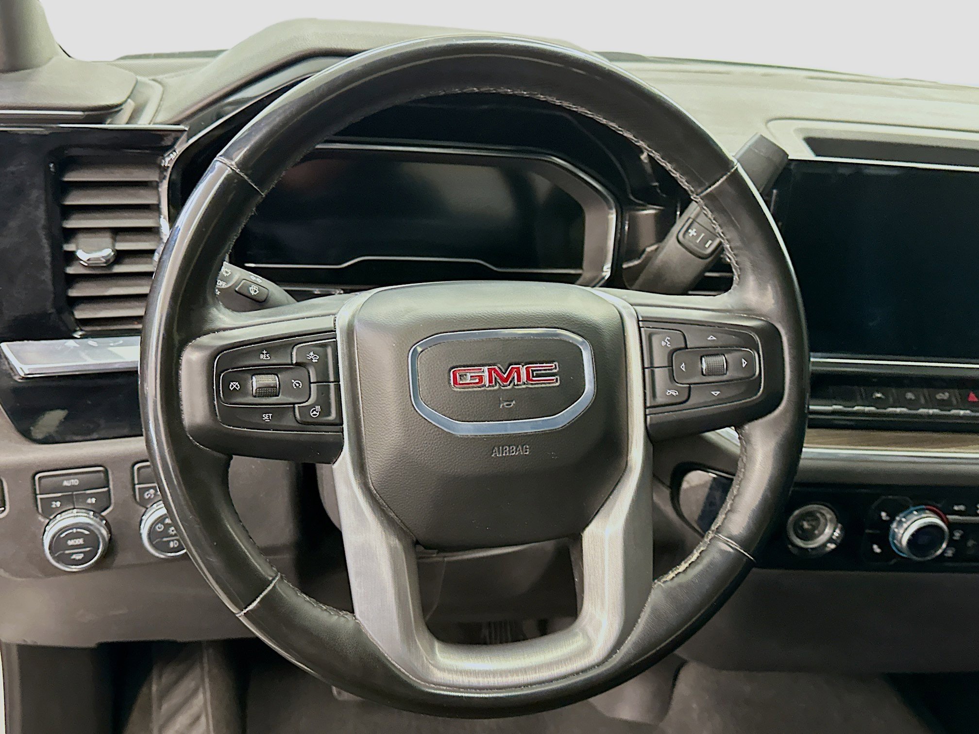 Used 2024 GMC Sierra 1500 Elevation image 18