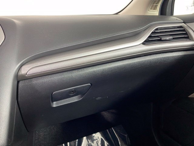 Used 2020 Ford Fusion S FWD image 31