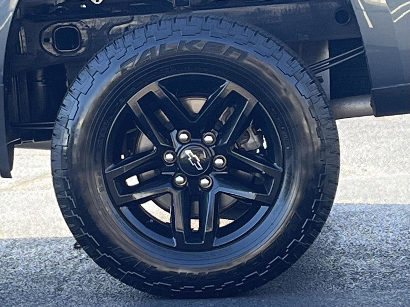 Used 2020 Chevrolet Silverado 1500 Custom Trail Boss w/ Custom Convenience Package image 32