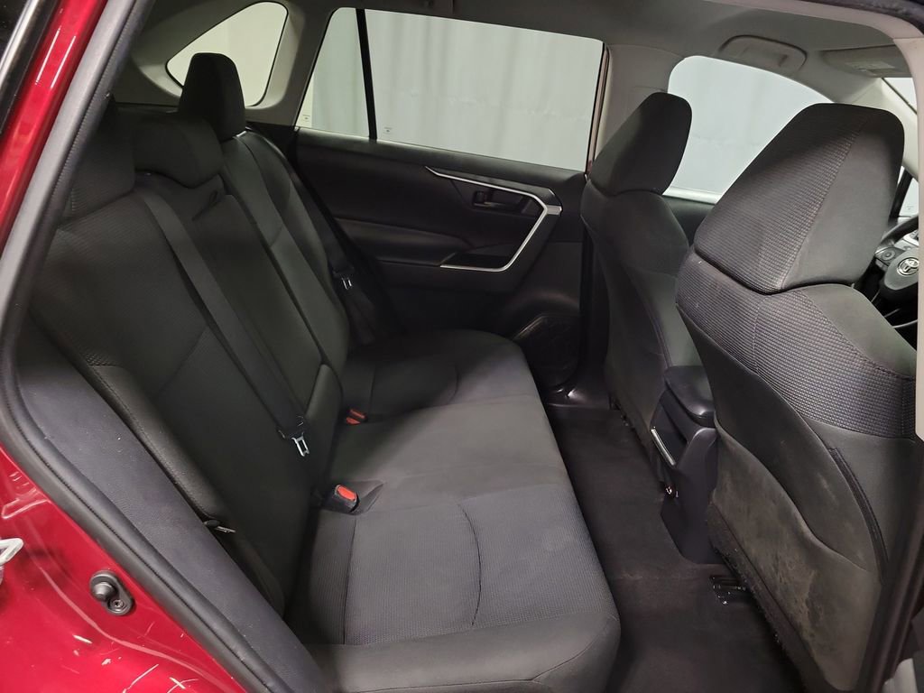 Used 2021 Toyota RAV4 LE image 24