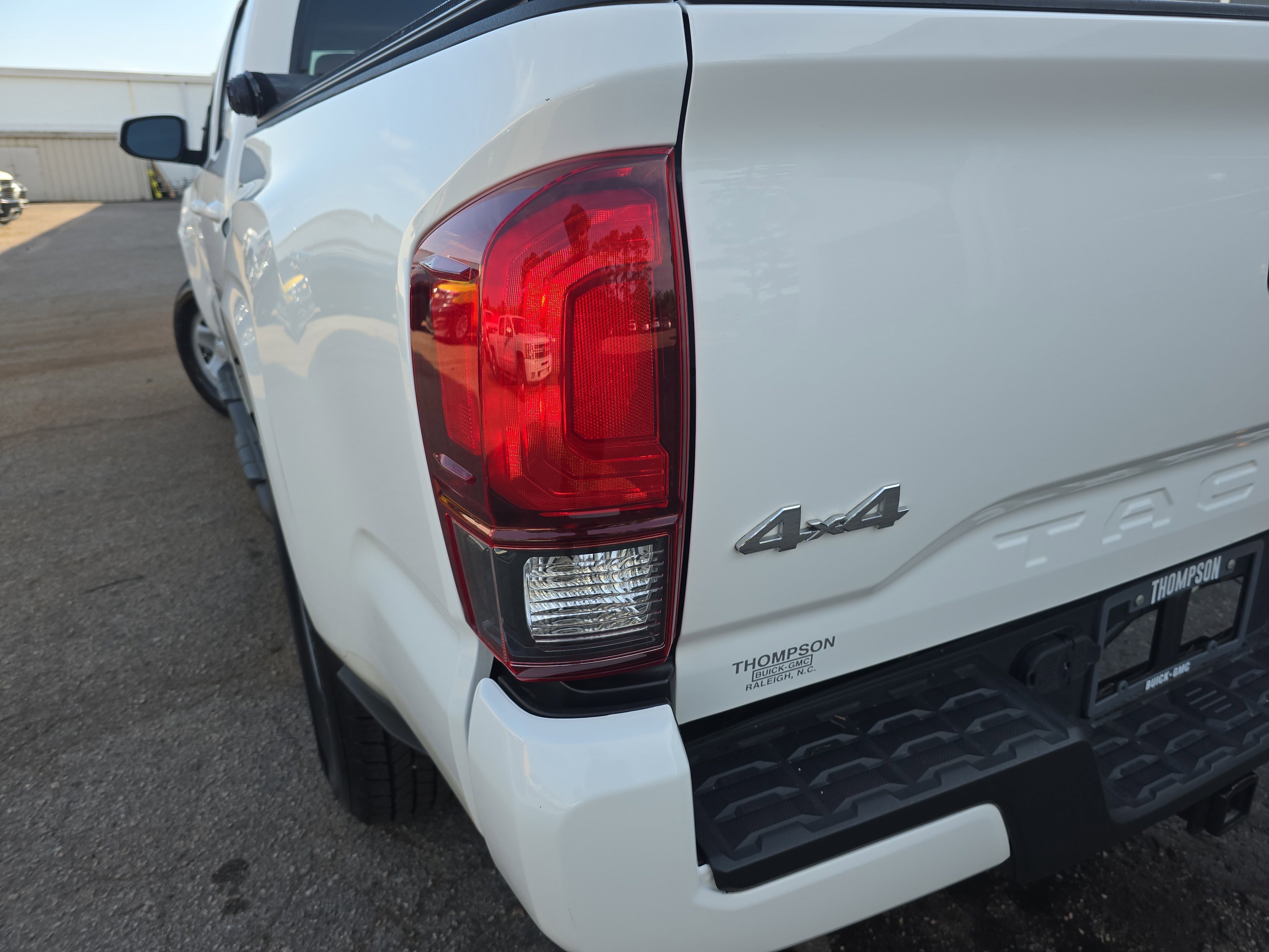 Used 2023 Toyota Tacoma SR AWD/4WD image 32