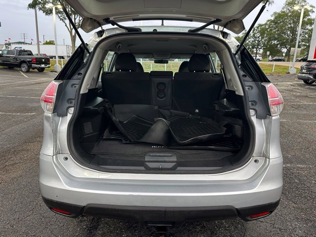 Used 2015 Nissan Rogue S FWD image 15