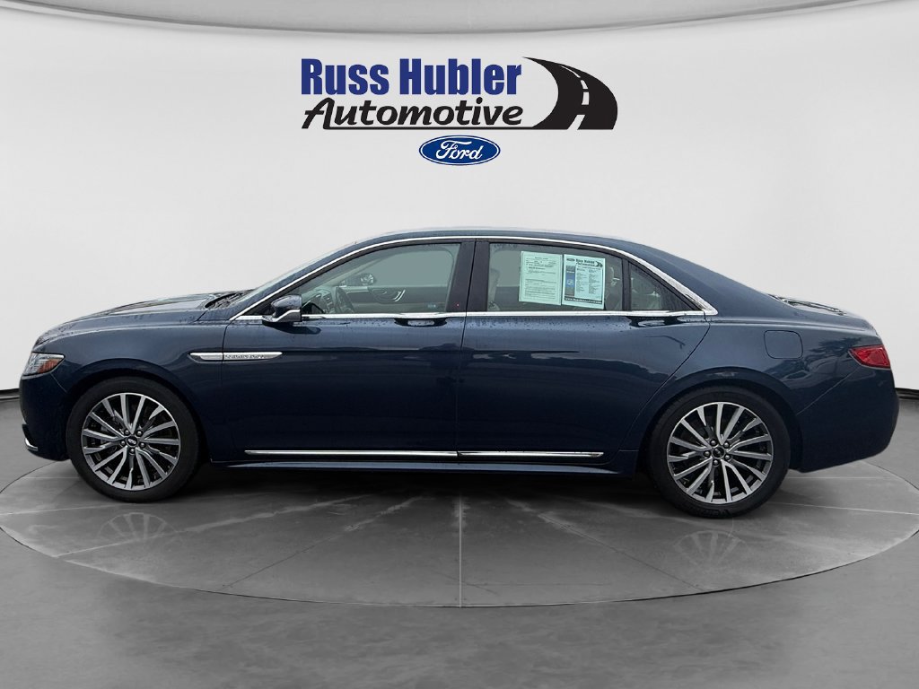 Used 2017 Lincoln Continental Select w/ Climate Package FWD image 2