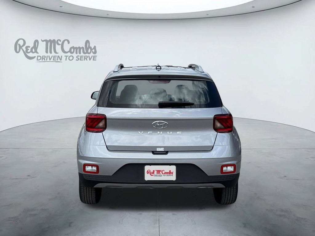 New 2026 Hyundai Venue SEL FWD image 4