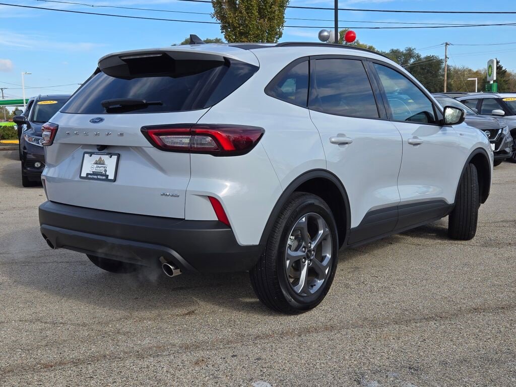 Used 2025 Ford Escape ST-Line Select image 12