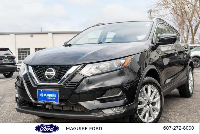 Used 2022 Nissan Rogue Sport SV w/ Technology Package