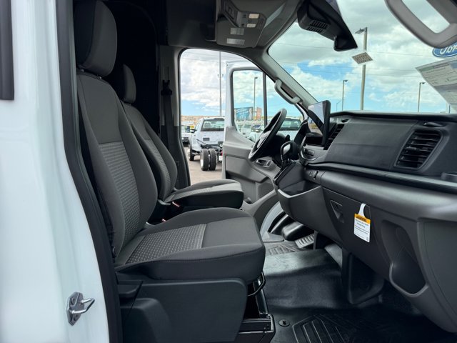 New 2027 Ford Transit 250 148 Medium Roof w/ Load Area Protection Package RWD image 15